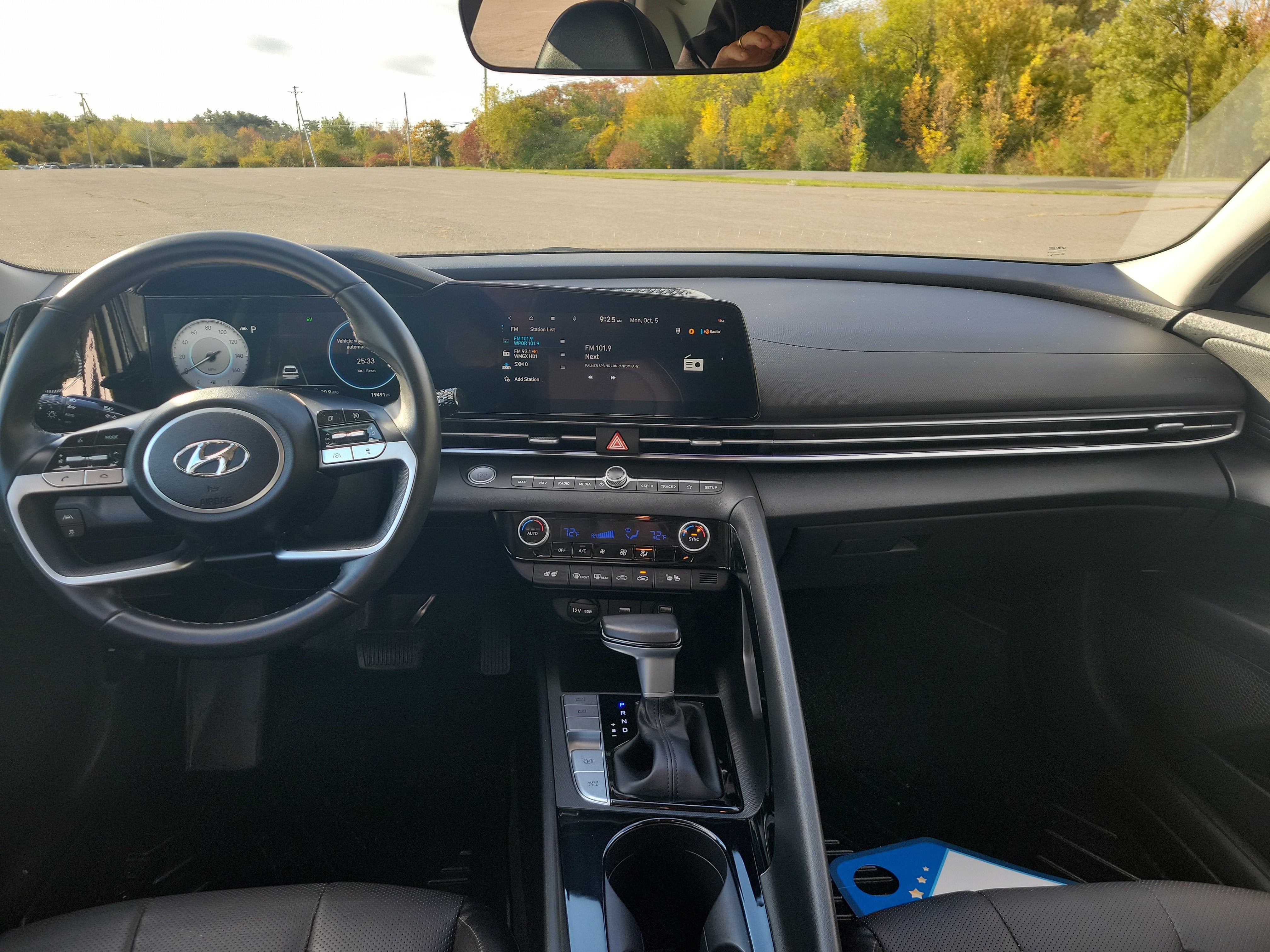 2023 Hyundai Elantra Hybrid Limited