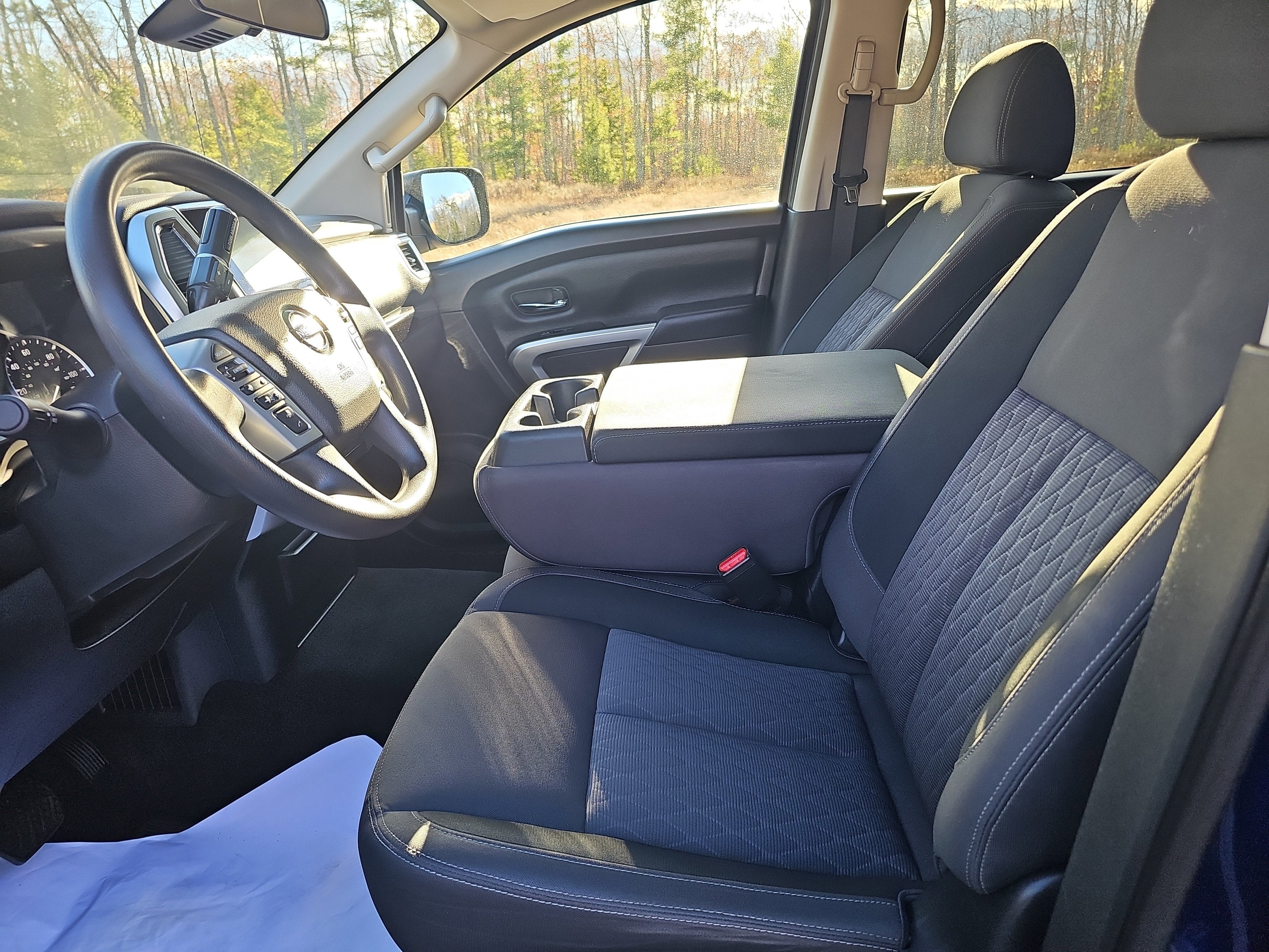 2021 Nissan TITAN Crew Cab SV