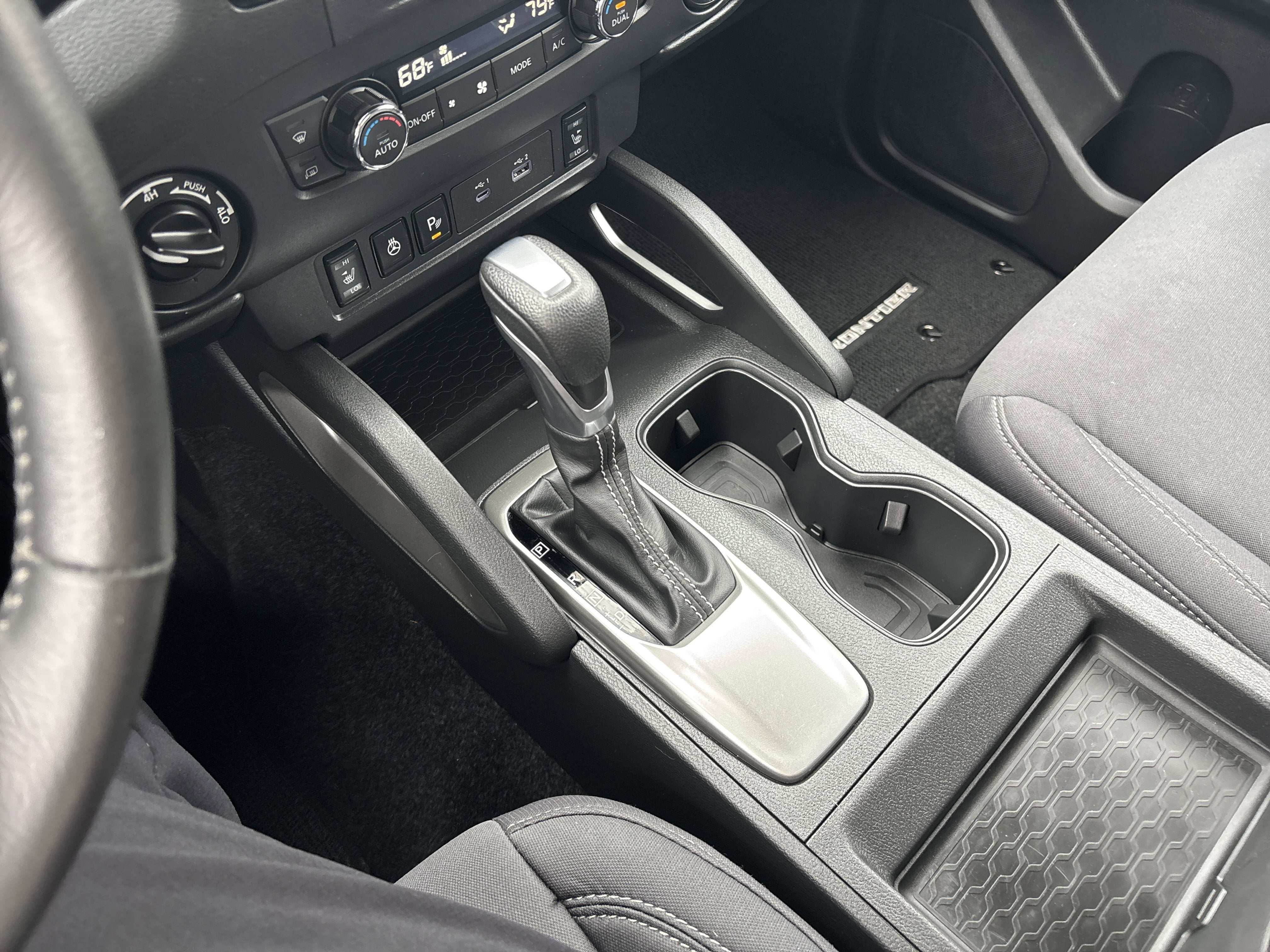 2024 Nissan Frontier Crew Cab SV