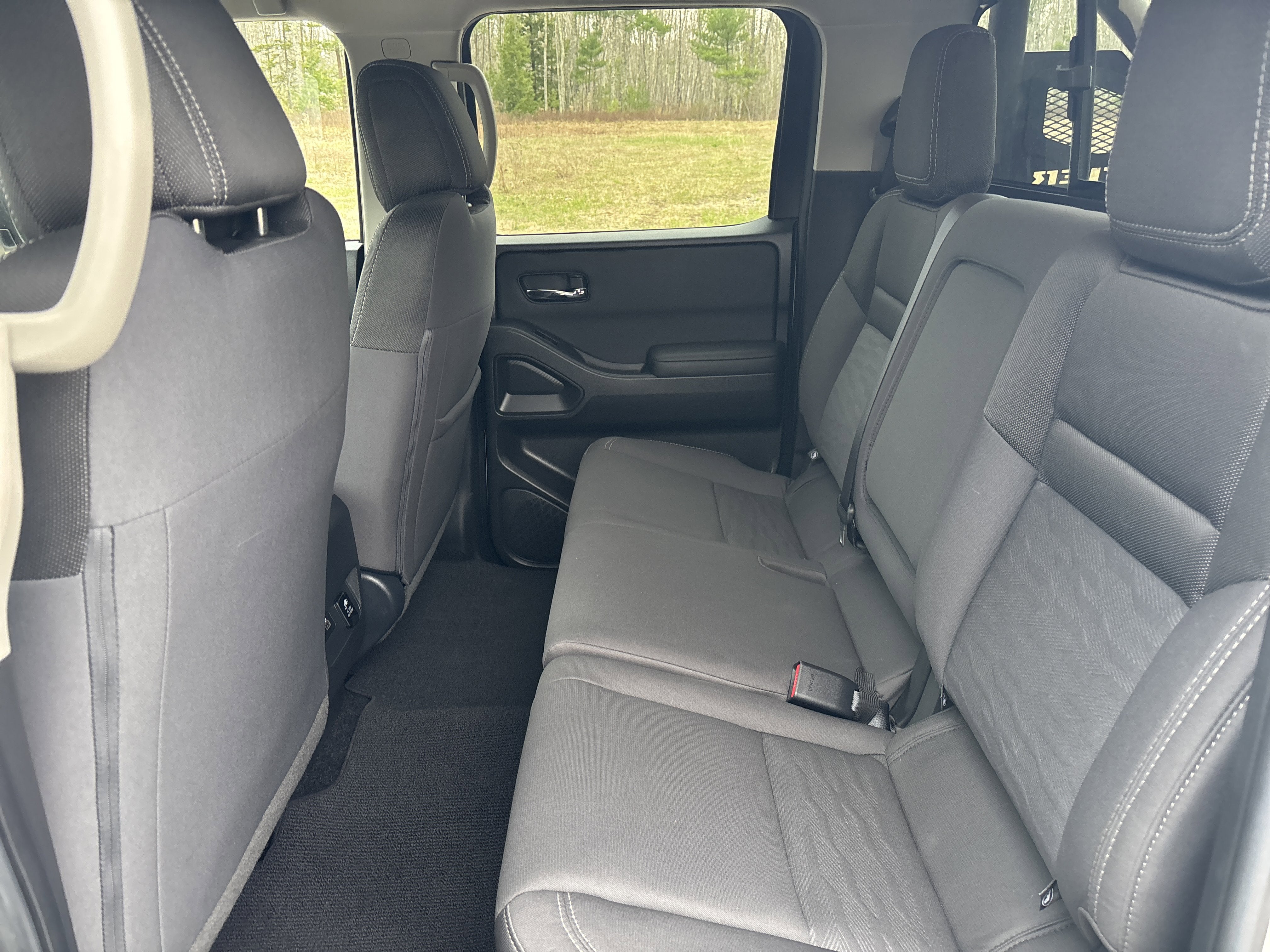 2024 Nissan Frontier Crew Cab SV