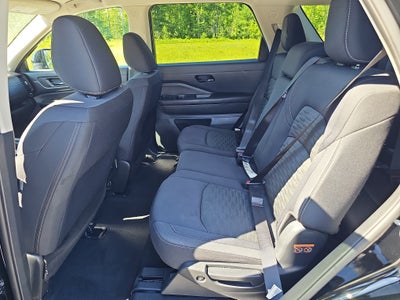 2024 Nissan Pathfinder S