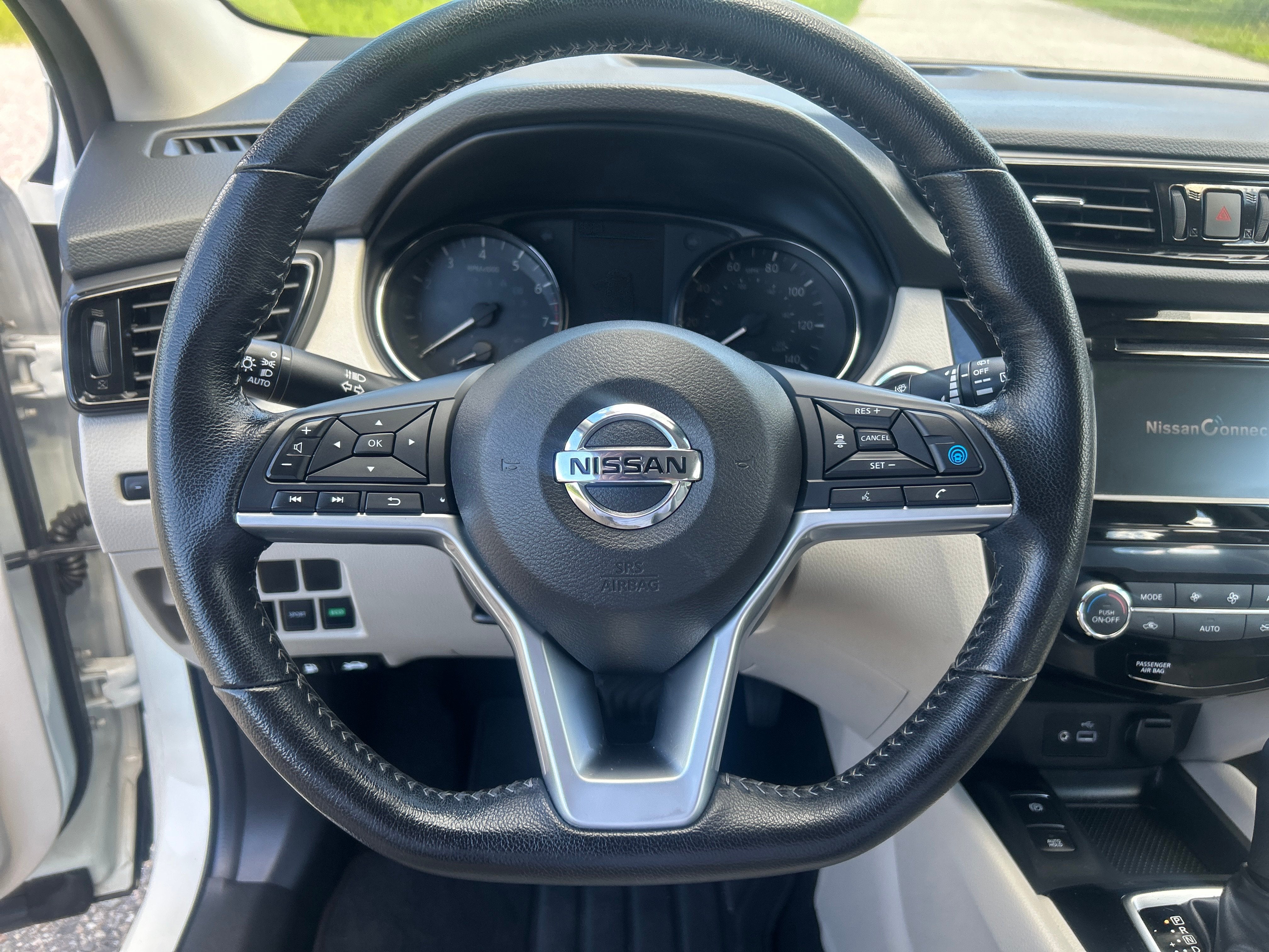 2022 Nissan Rogue Sport SL