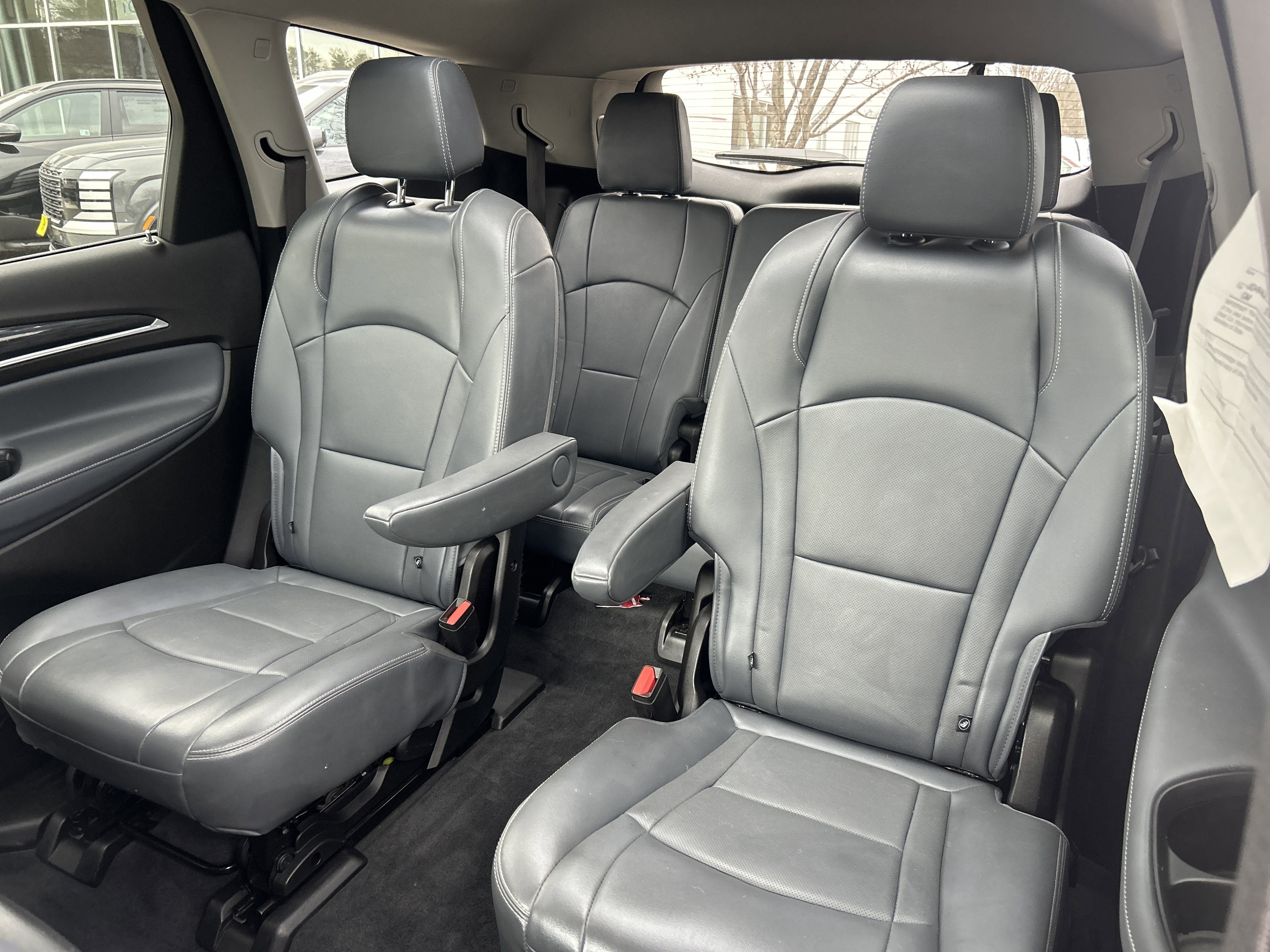 2021 Buick Enclave Essence