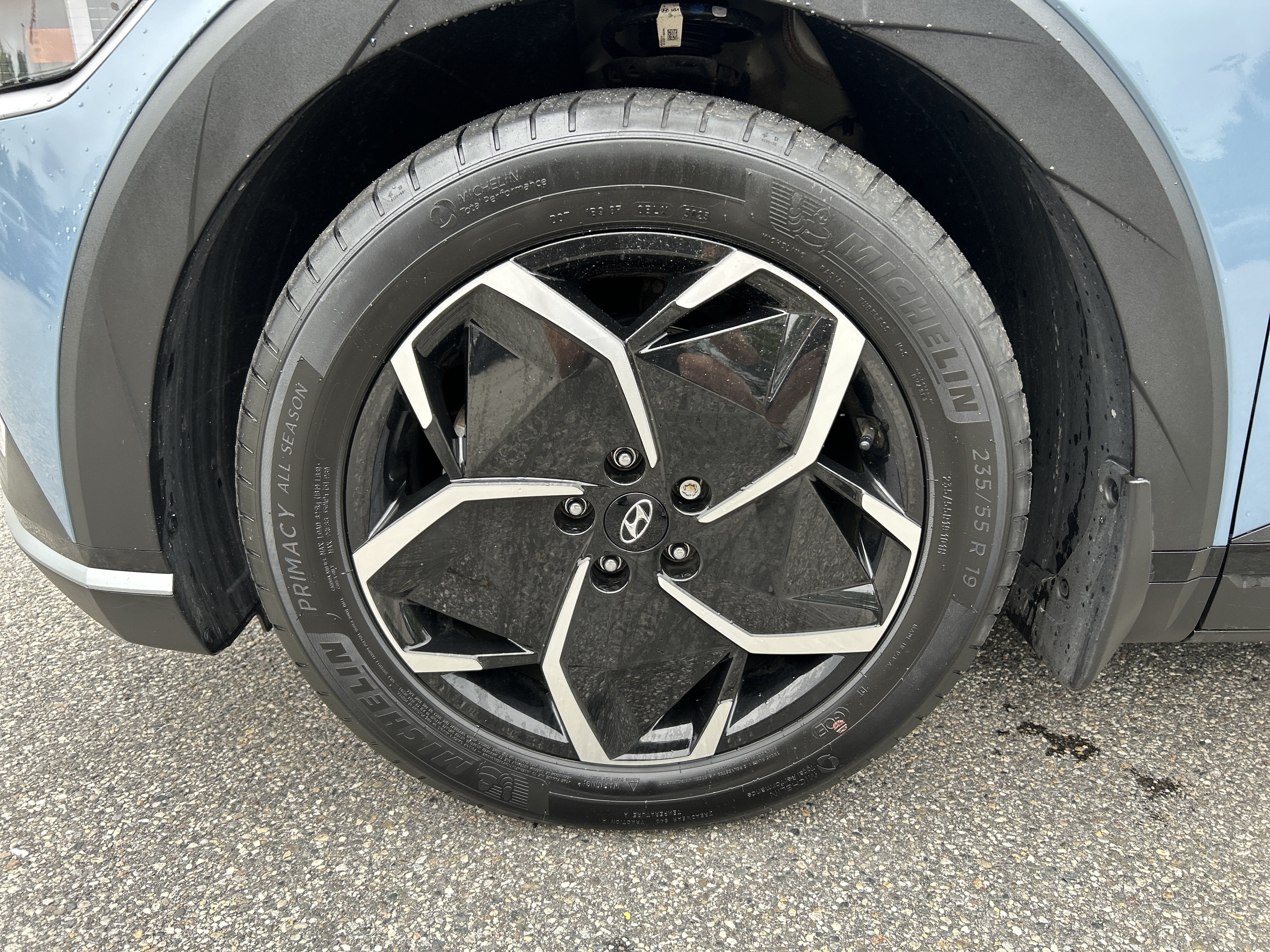 2024 Hyundai IONIQ 5 SEL