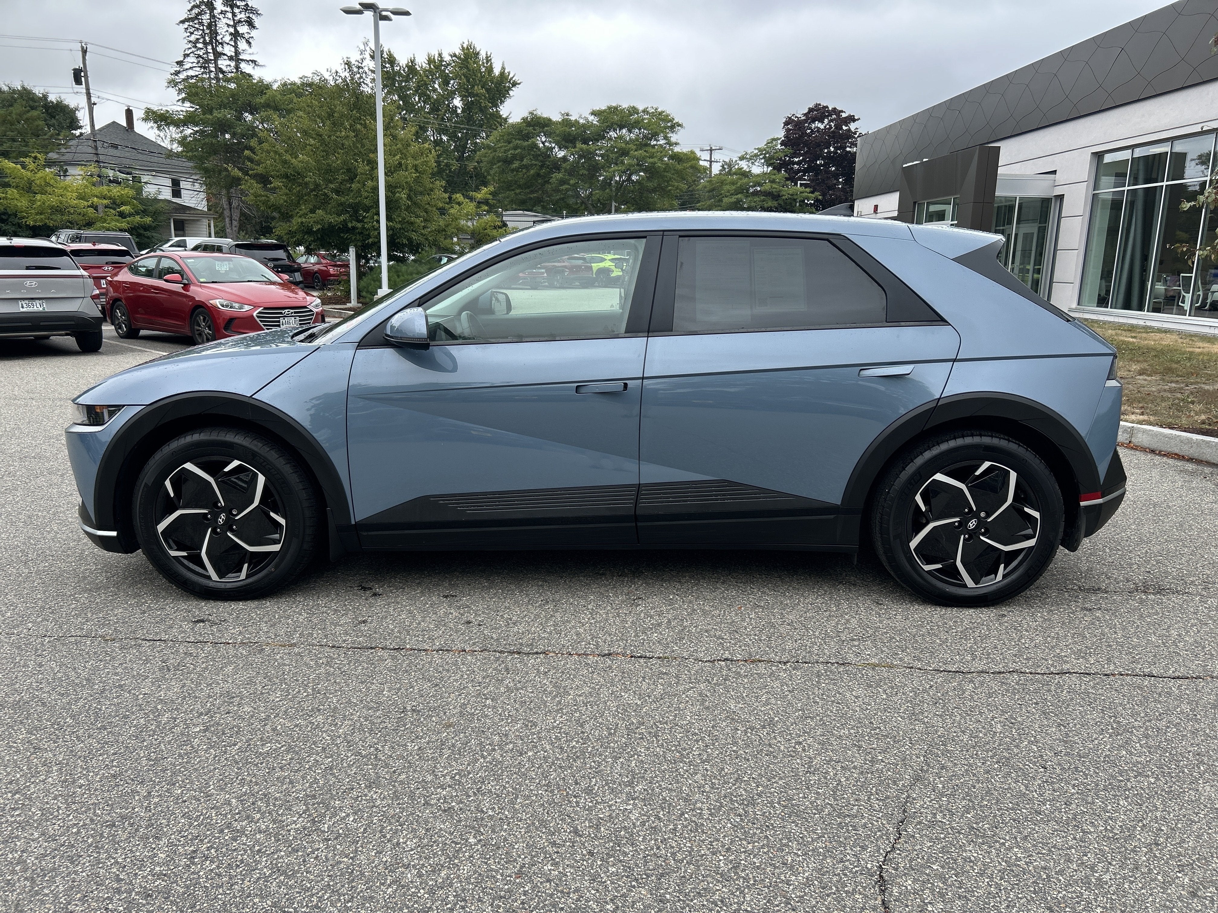 2024 Hyundai IONIQ 5 SEL