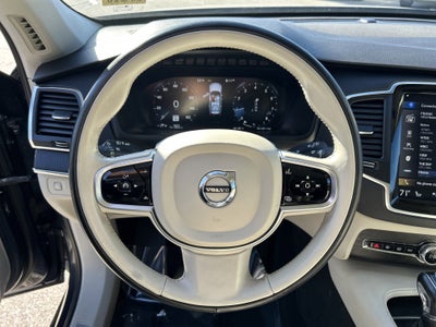 2020 Volvo XC90 Momentum